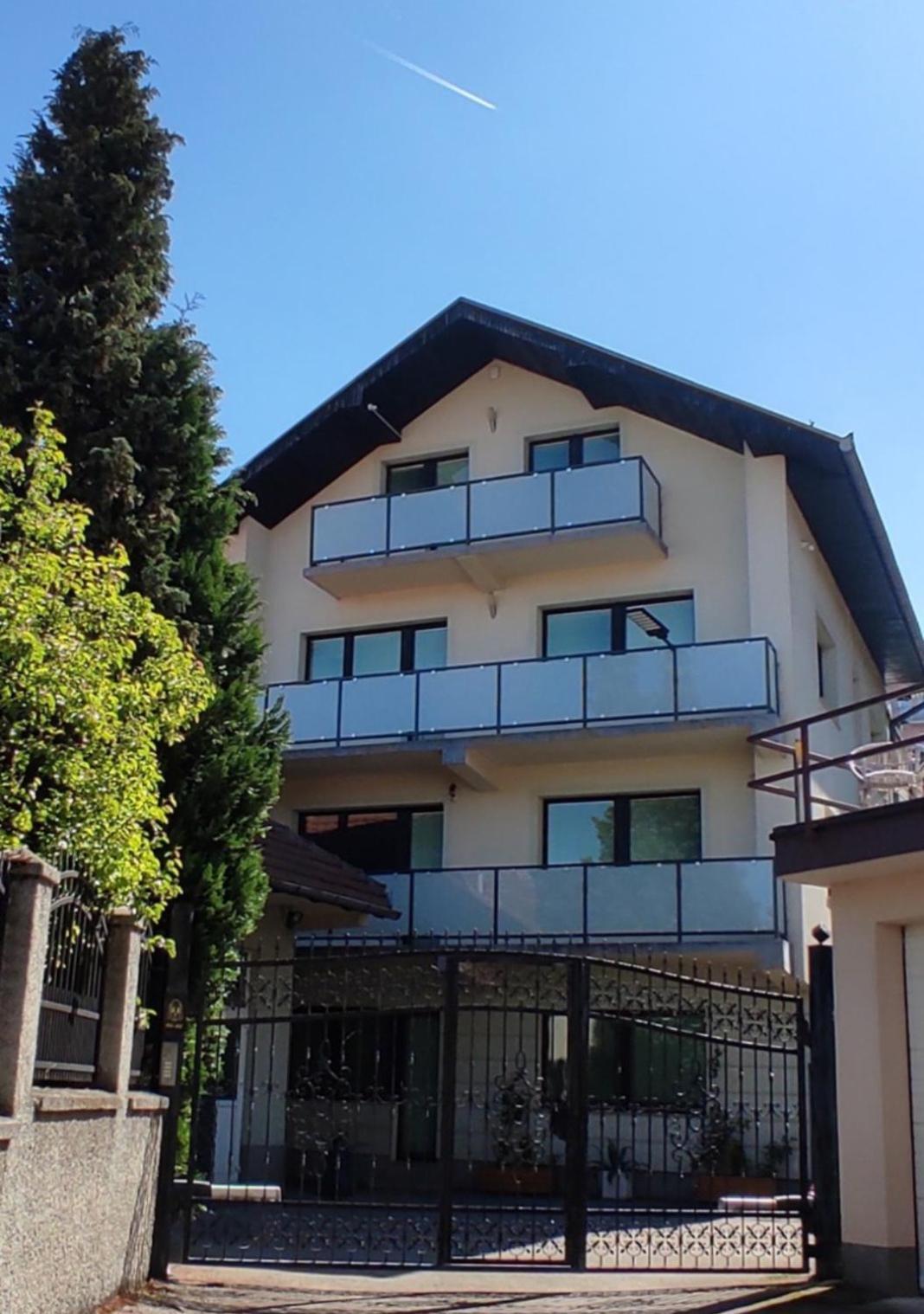 Peaceful Vacation Villa & Garden Sarajevo Ngoại thất bức ảnh