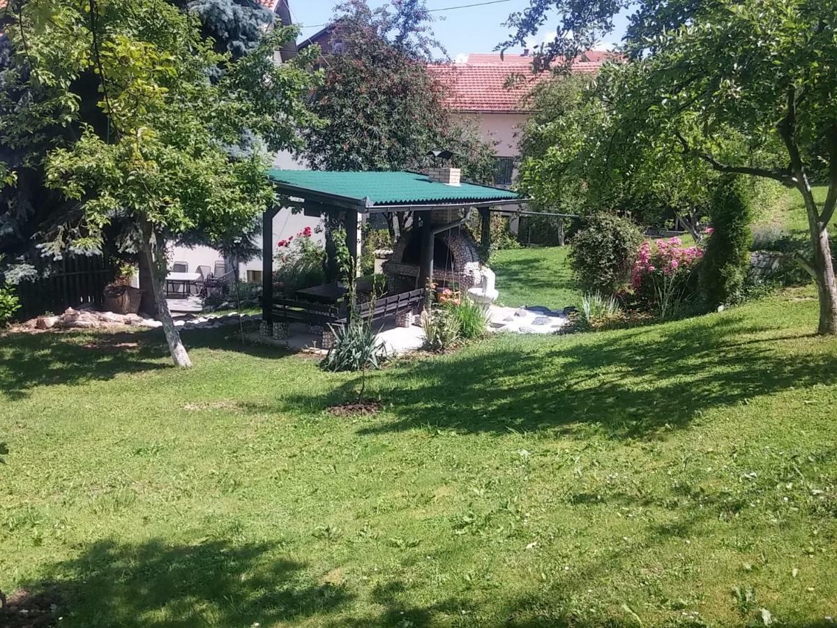Peaceful Vacation Villa & Garden Sarajevo Ngoại thất bức ảnh